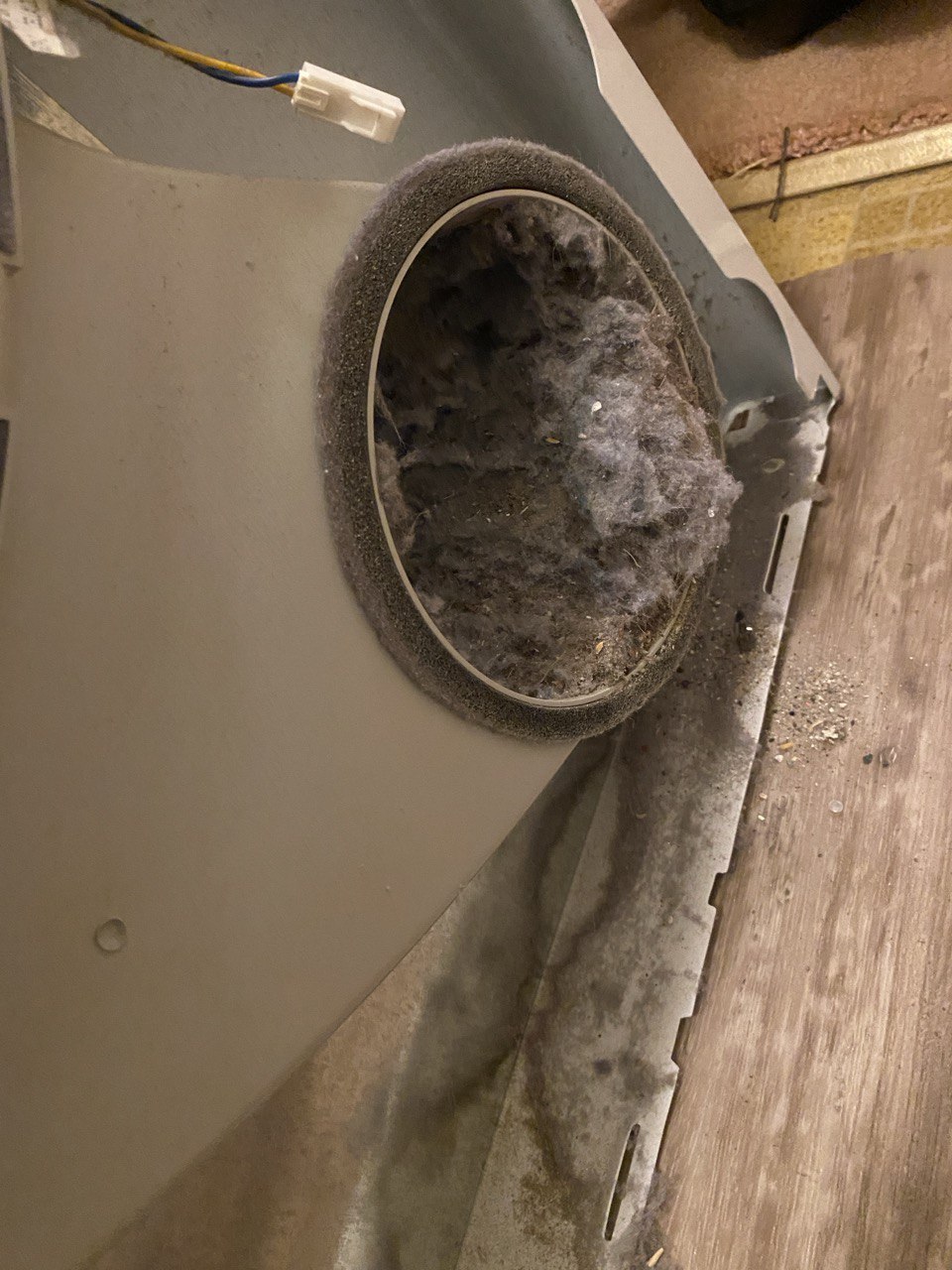 Full dirty dryer vent